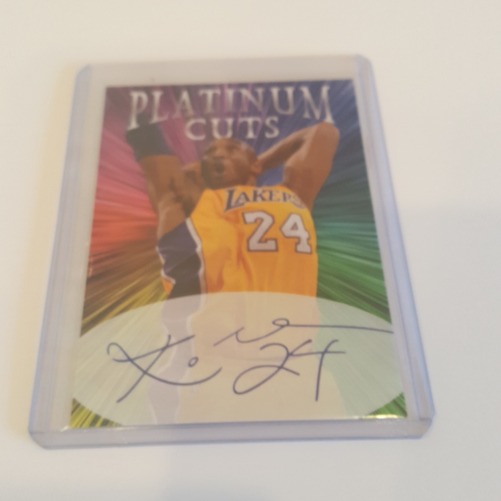 Kobe Bryant Platinum Cuts facsimile Auto 1/1000 th